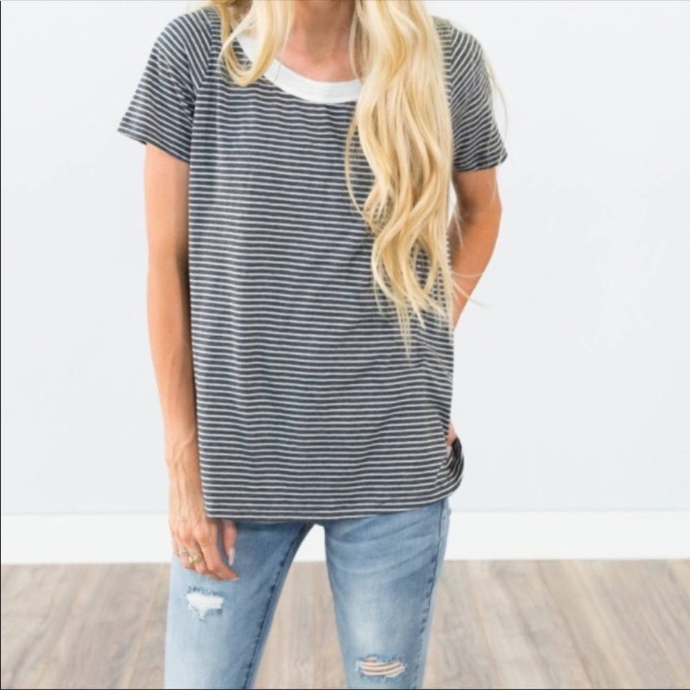 Offers welcome✅ Striped hi lo tee